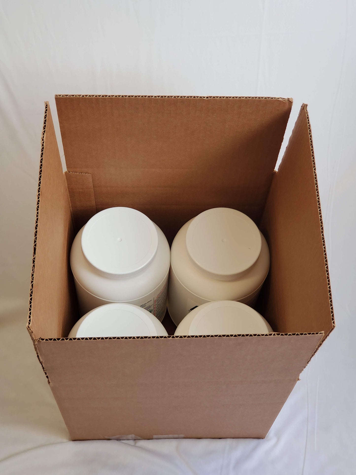 4 - 5 lb (FREE SHIPPING) 1 Gal containers of Professional Carpet Details All in One Prespray